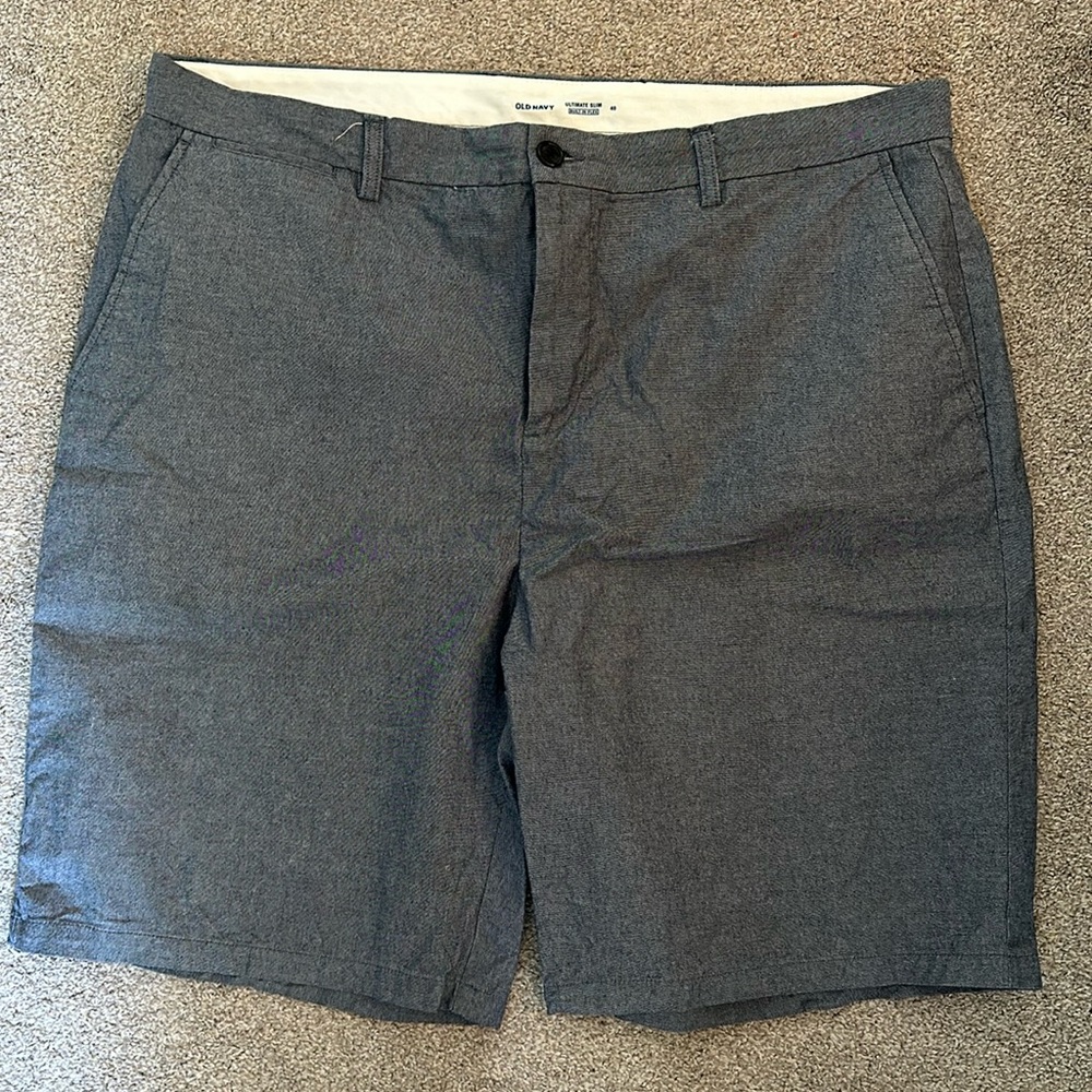 Men’s size 40 shorts